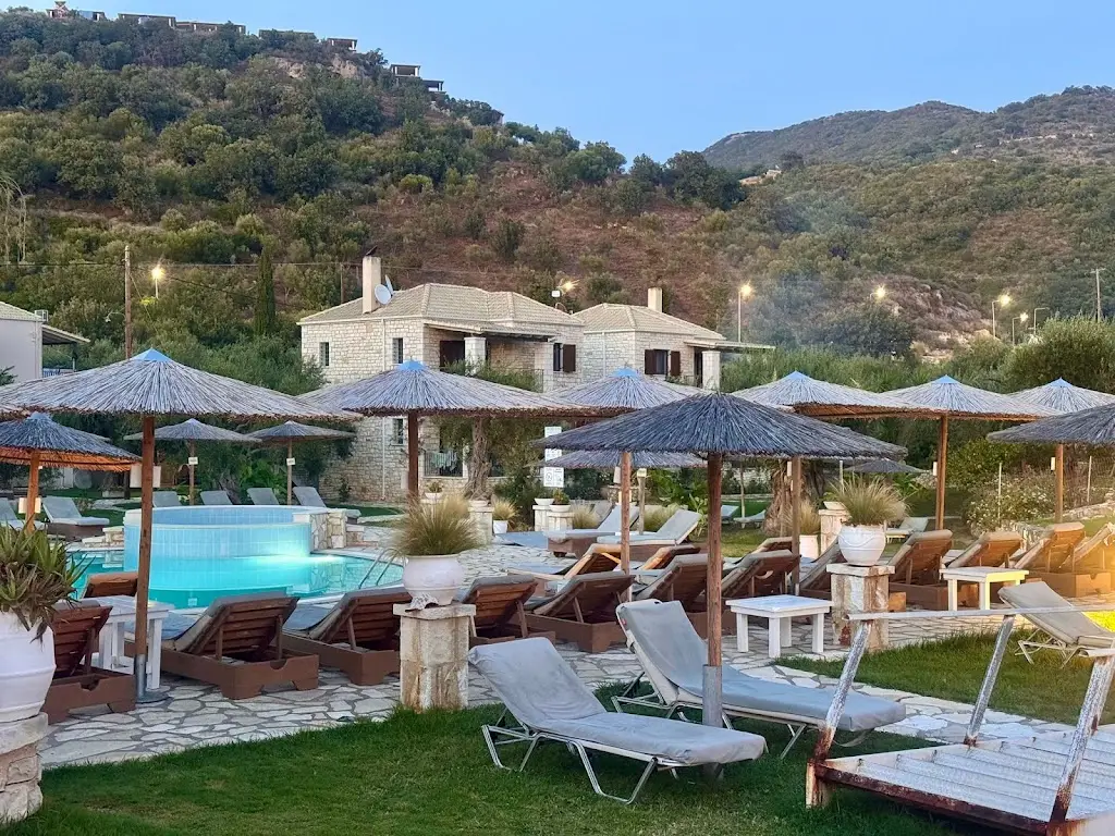 Mikros Paradisos Seaside Restaurant restaurante en Mavrommáti