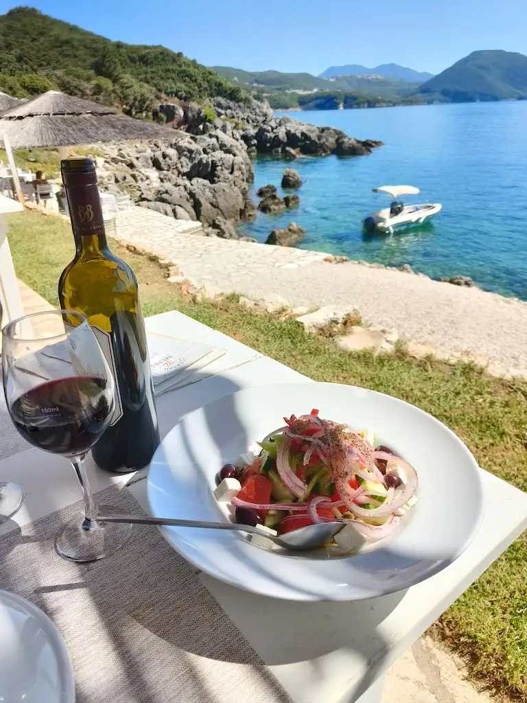 Mikros Paradisos Seaside Restaurant_Mavrommáti_slider_image_2