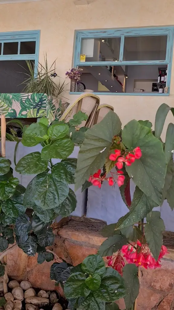 Blue Coast Restaurant_Mavrommáti_slider_image_2