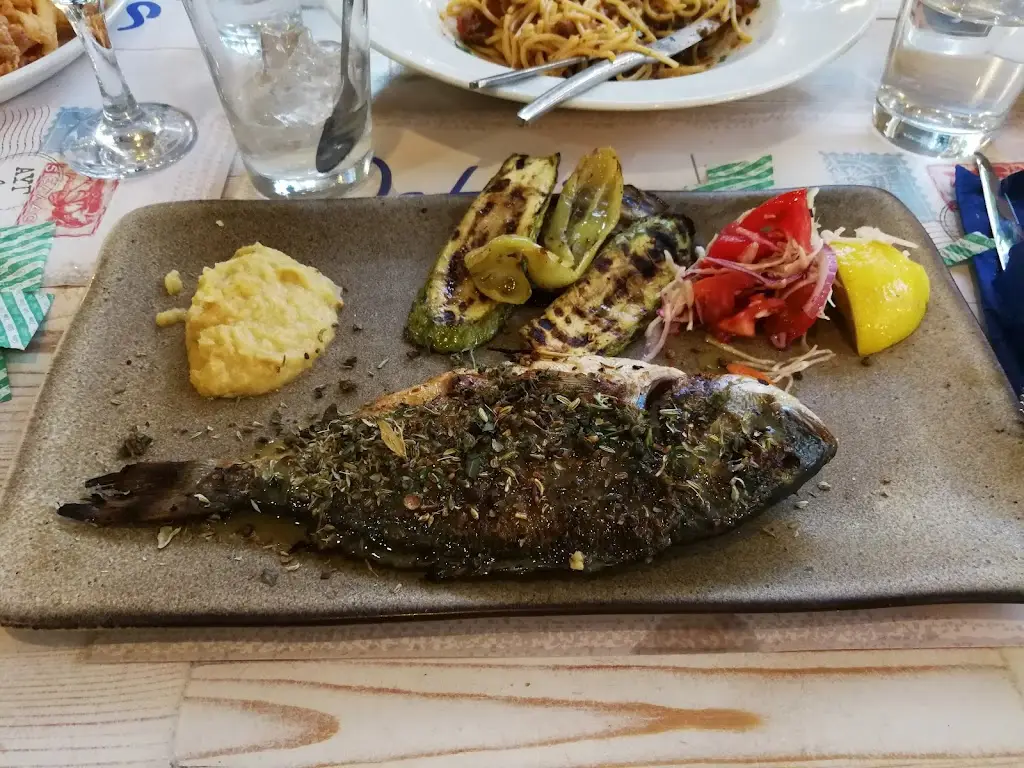 Menu_Ostria_Mavrommáti_image_8