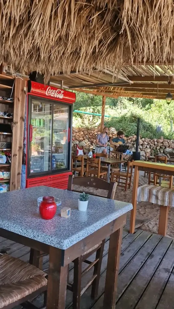 Mega Drafi_Mavrommáti_slider_image_2