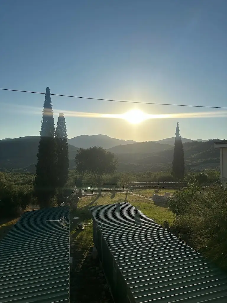 AKA BESPOKE JEWELLERS_Restaurant - Tavern - Cafeteria - Ithomi_Mavrommáti_reseña