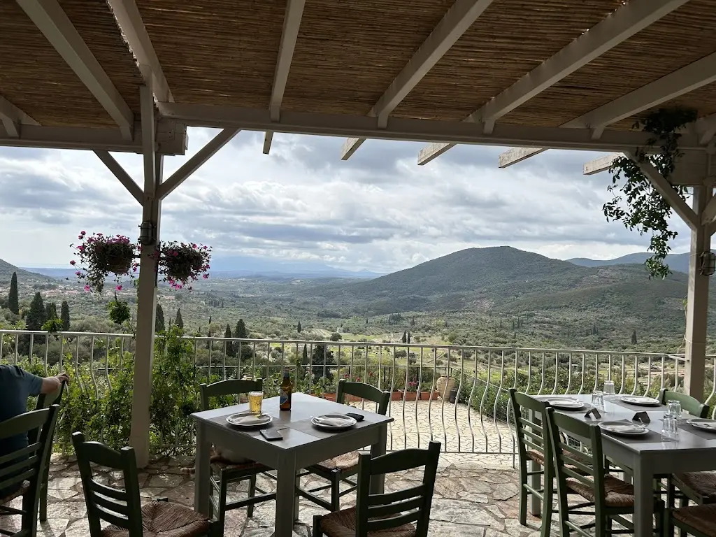 Restaurant - Tavern - Cafeteria - Ithomi Restaurant in Mavrommáti