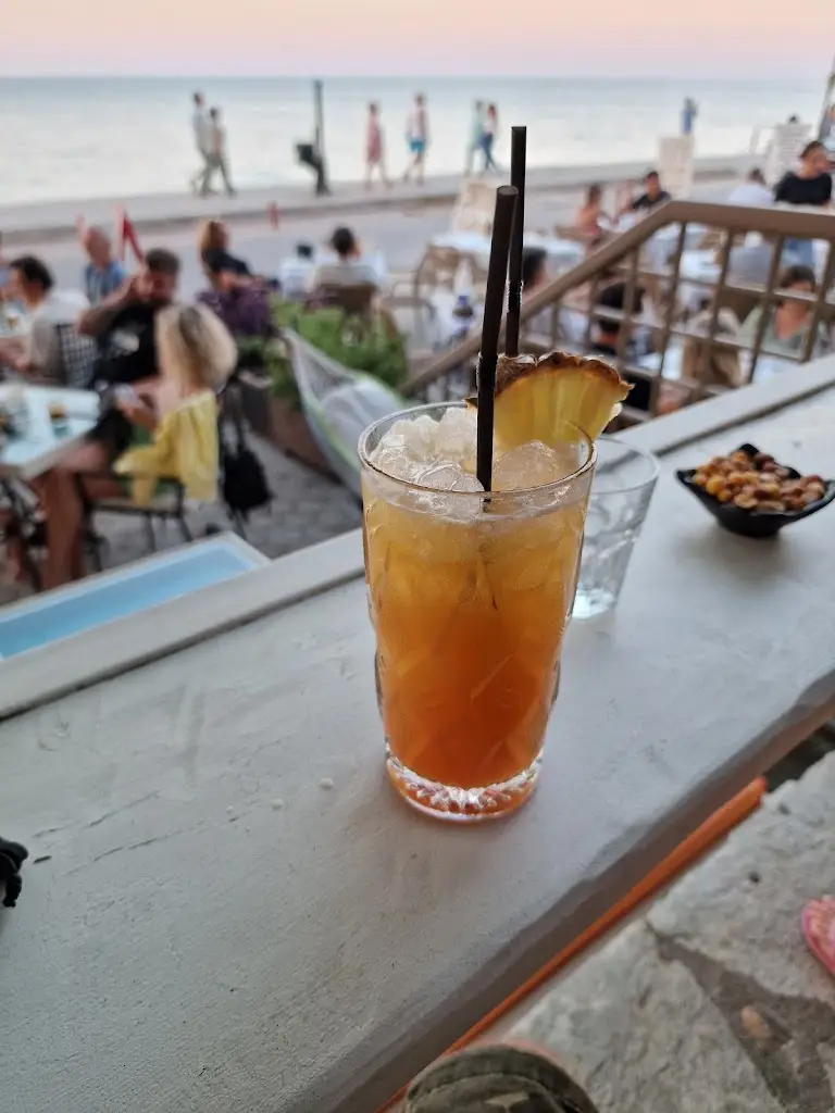 Menu_The Akrobat - the Art of Street Food_Áno Lekhónia_image_7