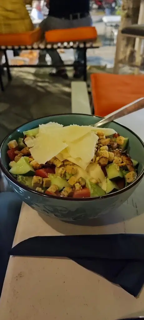 Menu_The Akrobat - the Art of Street Food_Áno Lekhónia_image_9