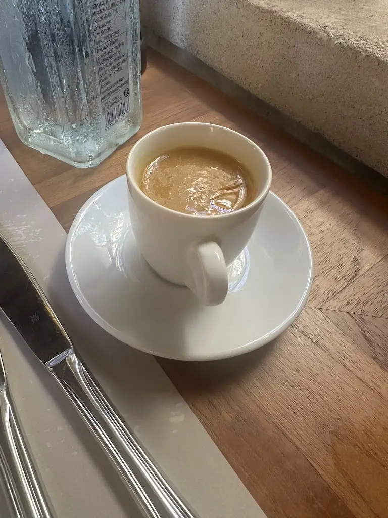 Dimitris Barmpakos_MEDIKON Mediterranean Cuisine & Wine_Áno Lekhónia_review