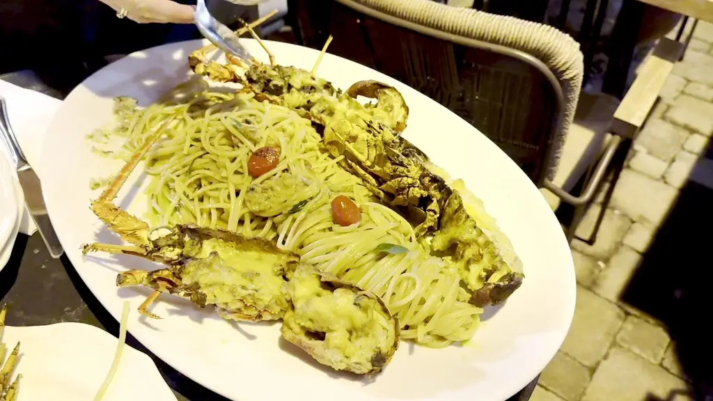 MEDIKON Mediterranean Cuisine & Wine_Áno Lekhónia_slider_image_2