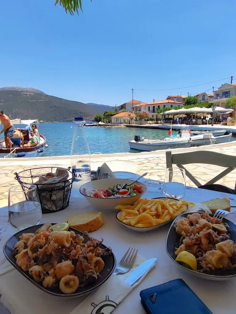 PORTO TRIZONIA RESTAURANT_Áno Lekhónia_slider_image_2