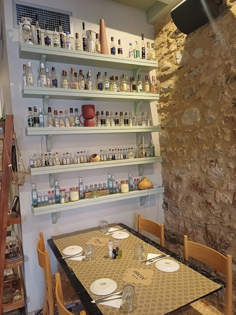 Meze Mani_Áno Lekhónia_slider_image_3