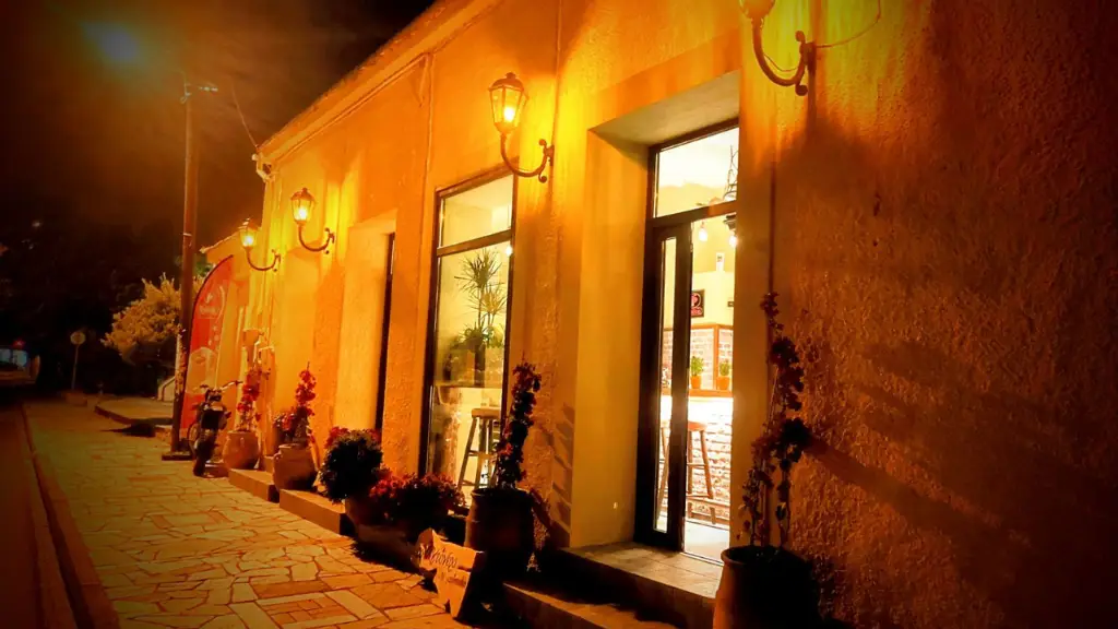 To Agionero - Meze & Tsipouro | Το Αγιόνερο - Μεζεδοπωλείο_Káto Lekhónia_slider_image_2