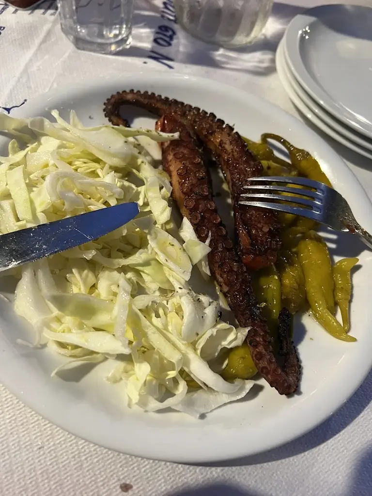 Menü_Ο Καλόγερος_Argalastí_Bild_1