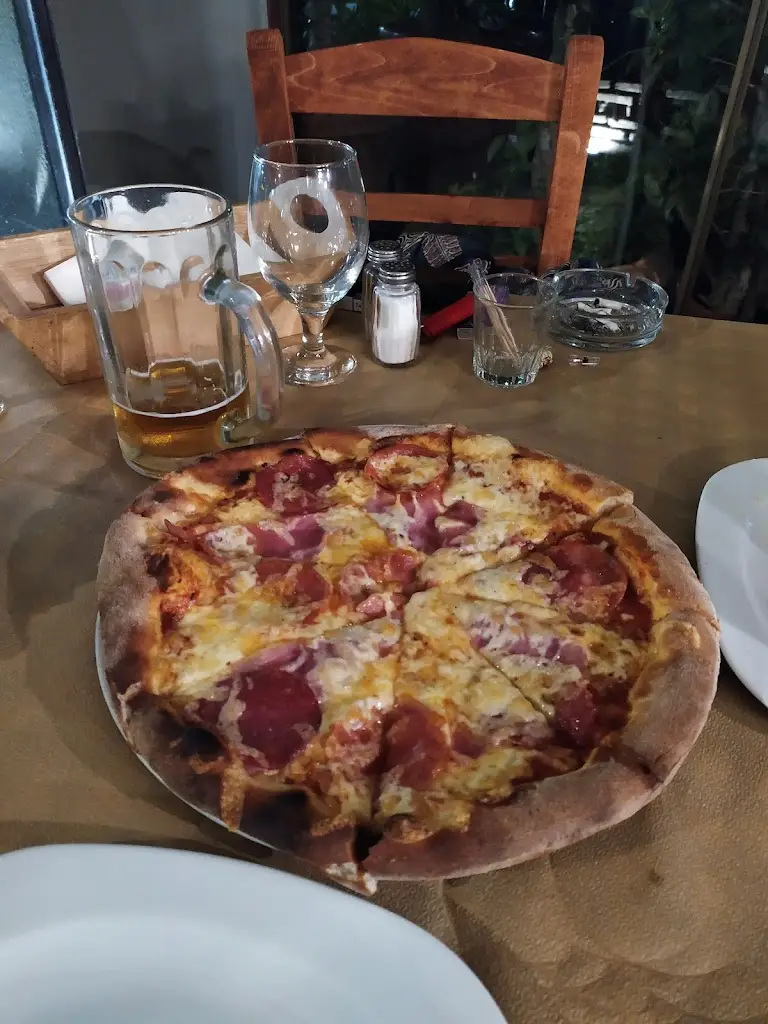 Theocharis Tsigkritis_La Rustica - Κερατέα_Keratéa_Bewertung