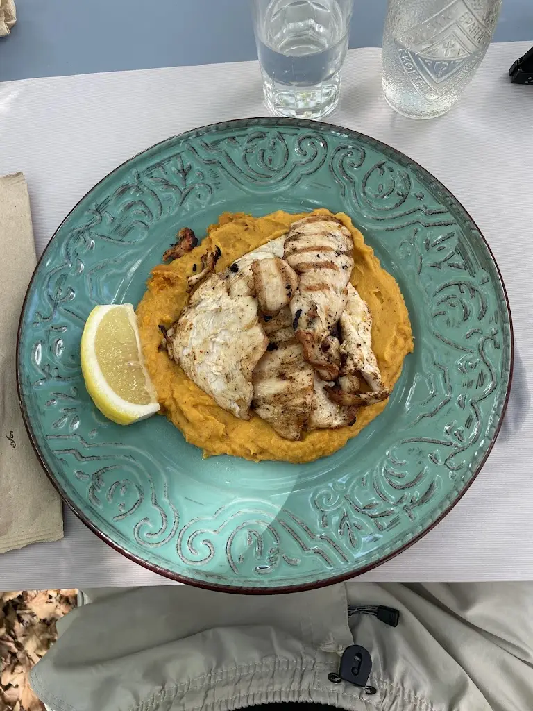 Eloé Efremova_«Κι όπου το πει»_Argalastí_Bewertung