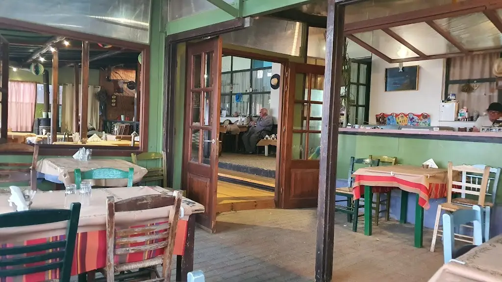 Stefanos Tavern Restaurant in Argalastí