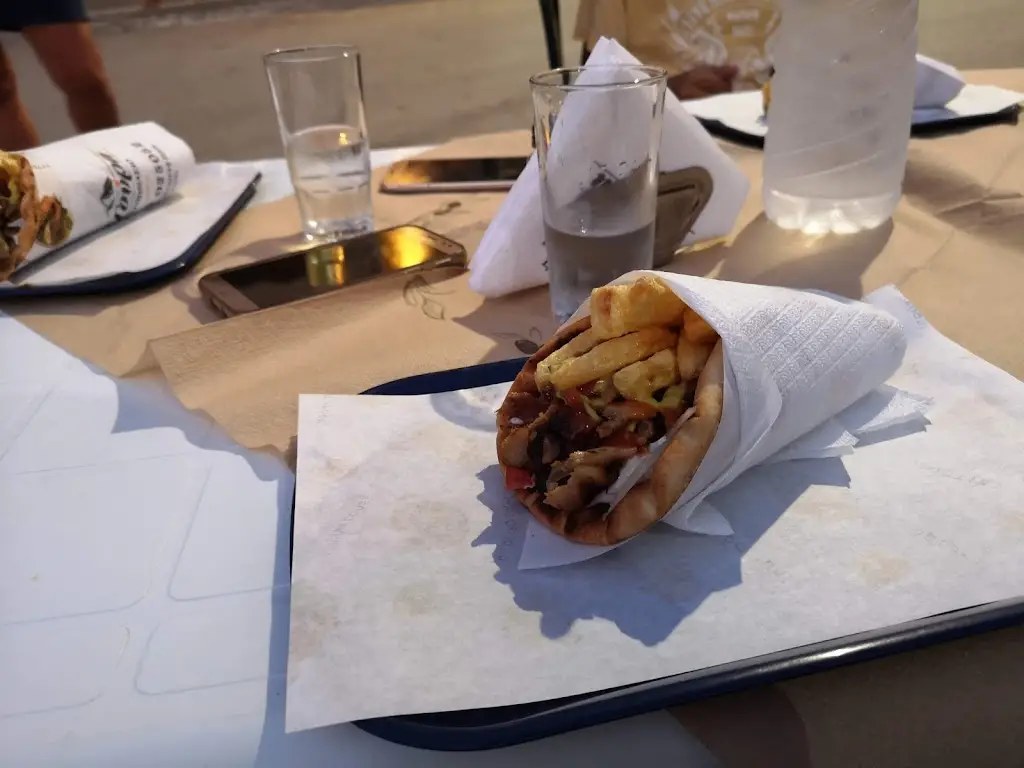 Menü_Κρεοπωλείο & Ψητοπωλείο Η ΓΟΥΡΑ_Almyrós_Bild_5