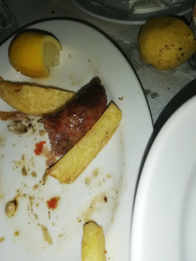 Menü_Cosmic Taverna Uta_Almyrós_Bild_2