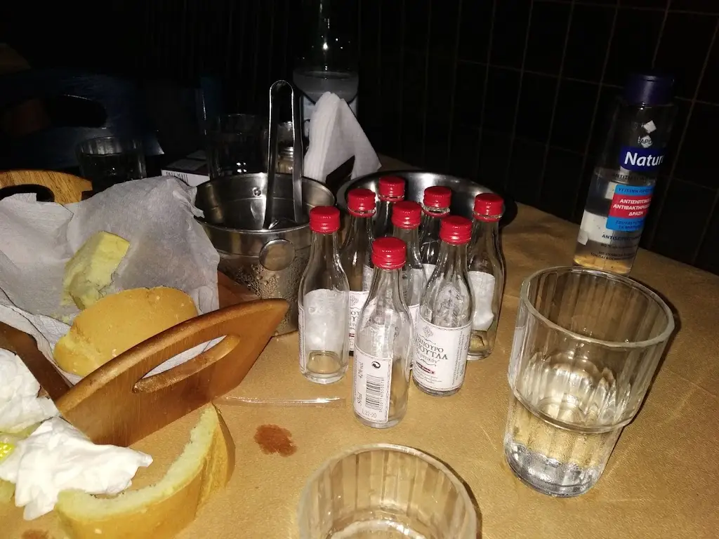 Menü_Marmagkiolis tsipouradiko_Almyrós_Bild_2