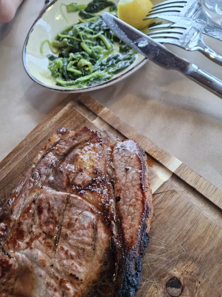 Doggie Life_Μεσογείτισσα Ταβέρνα_Keratéa_review