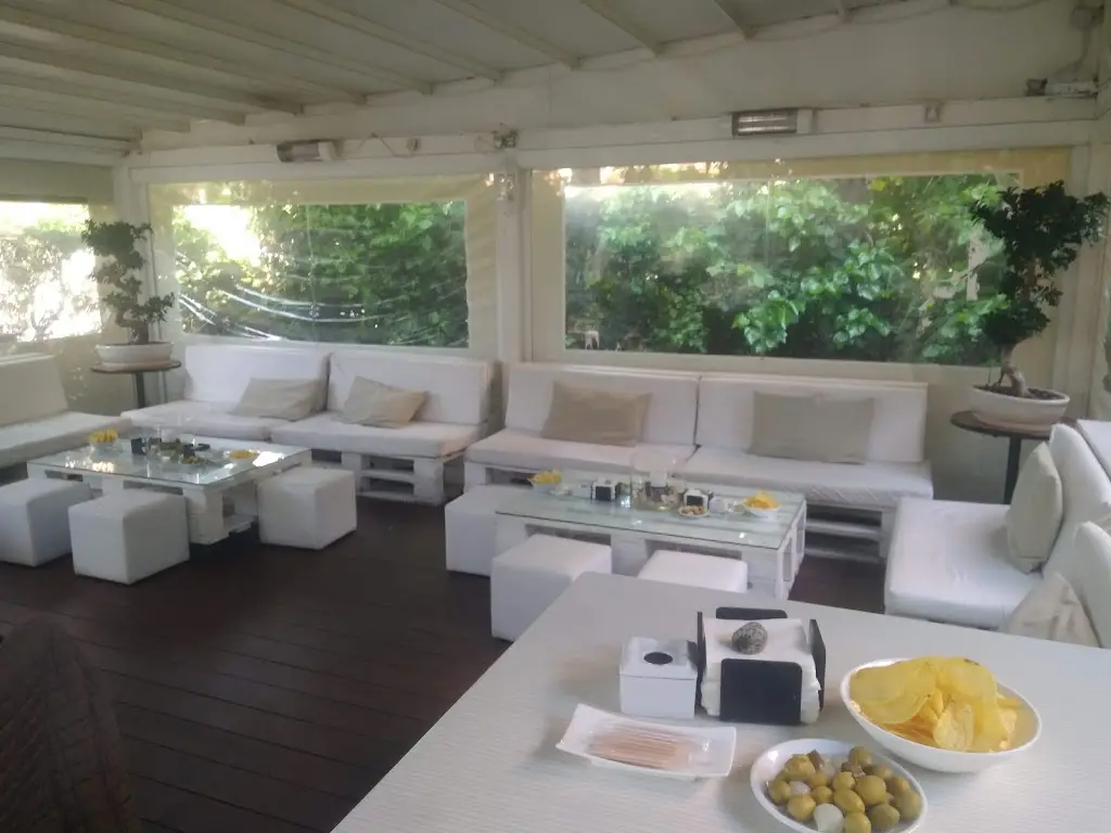 Ο Σούλης_Ágioi Theódoroi_slider_image_3