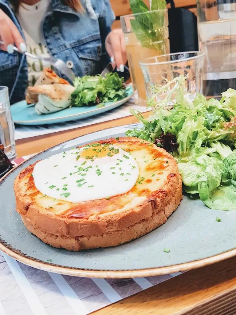 Menu_Penny Lane Comfort Food_Khalándrion_image_8