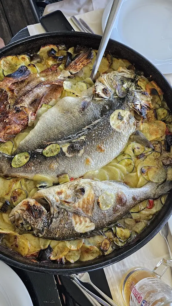 Menu_To Nisi_Messíni_image_6