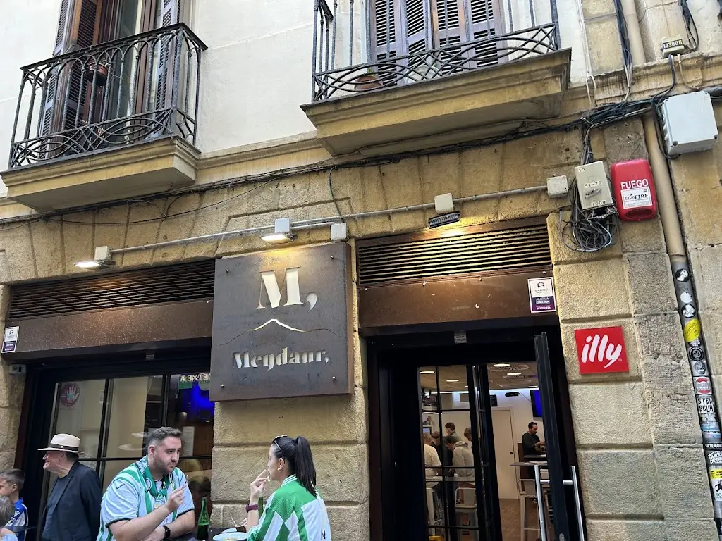 PLATIA Καφετέρια, Ψητοπολείο_Moláoi_slider_image_3