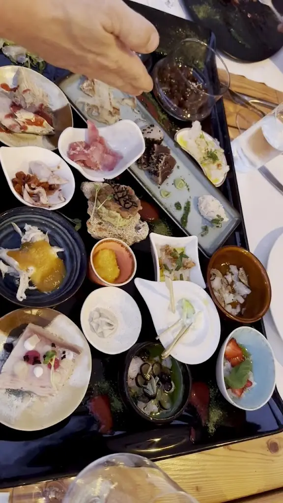 tavern DIMOTSIS_Moláoi_slider_image_2