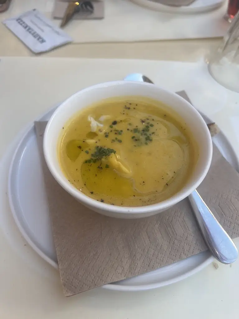 Menü_Kapetanissa_Khalándrion_Bild_5