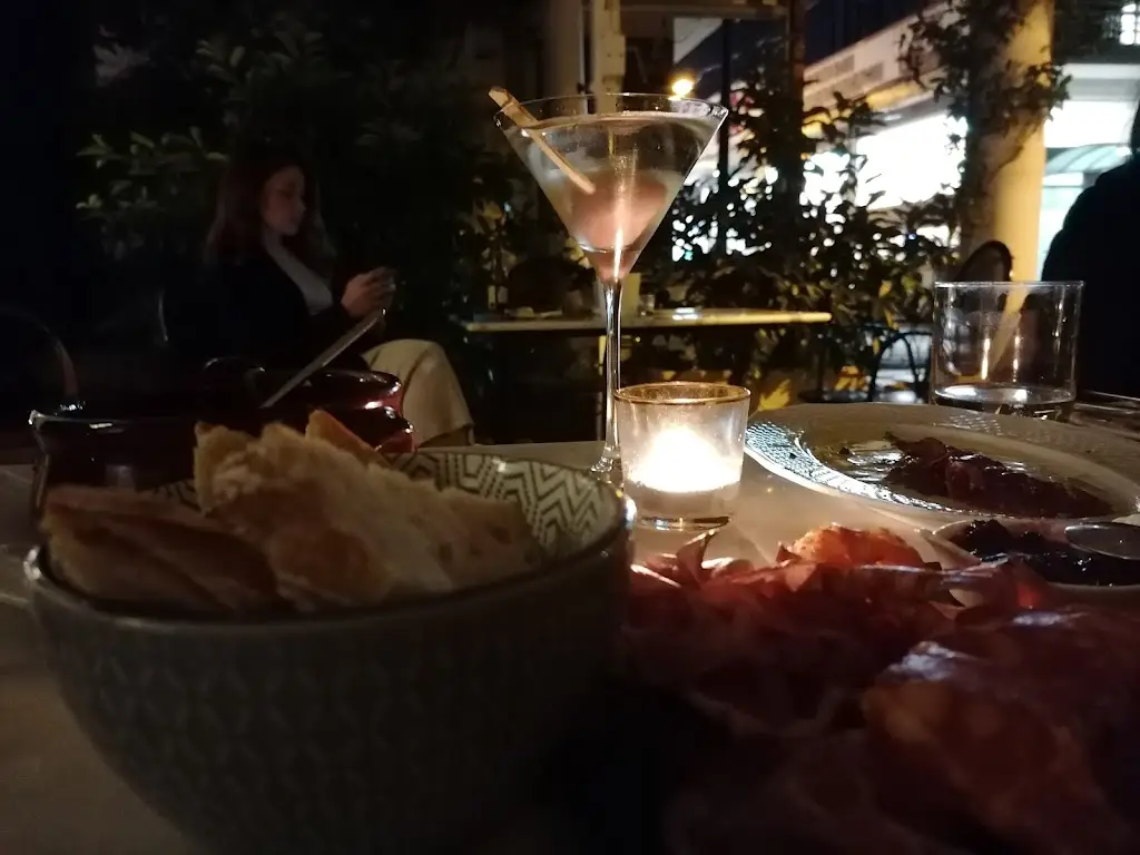 Moe Hashemi_Rica Riccardi_Khalándrion_review