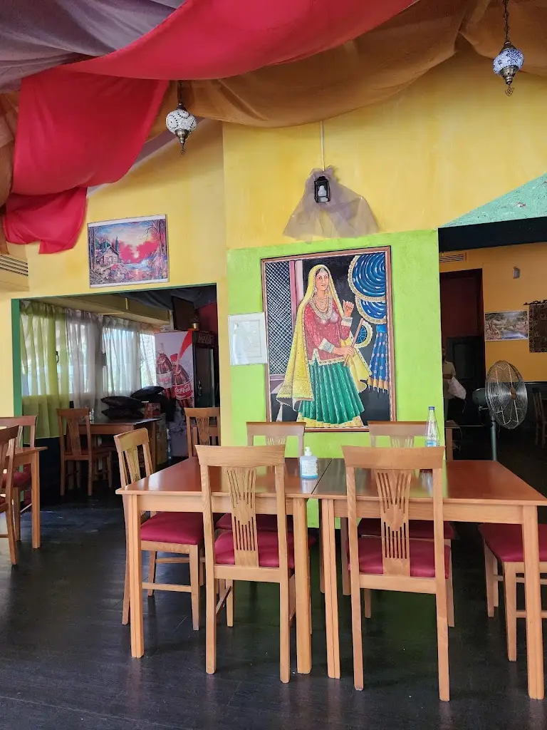 Priscilla Fernandes_Rani Indian Cauisine_Khalándrion_Bewertung