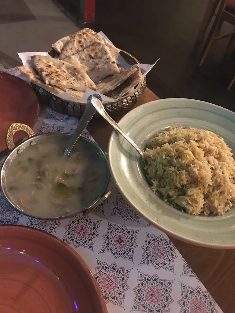 ste la_Rani Indian Cauisine_Khalándrion_Bewertung