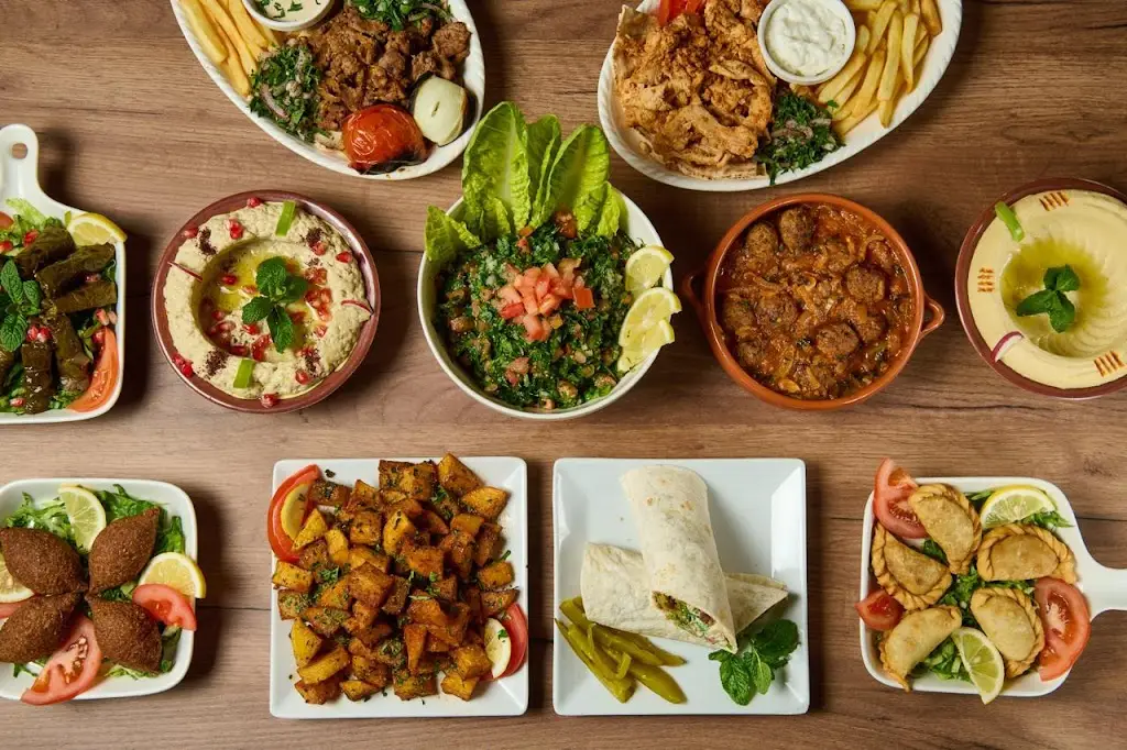 Naya Lebanese Kitchen_Khalándrion_slider_image_2