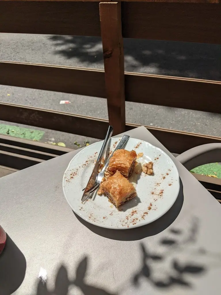 Menu_ΡΕΜΟΥΤΣΙΚΟ ΤΑΒΕΡΝΑ_Agios Dimítrios Kropiás_image_8