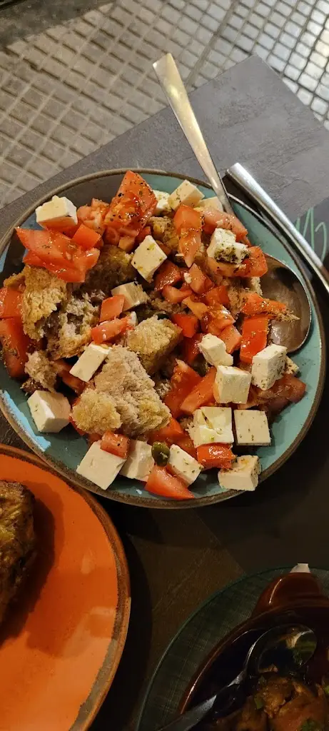 Dio Anemo_To scholarchio tis kipselis_Kipséli_review