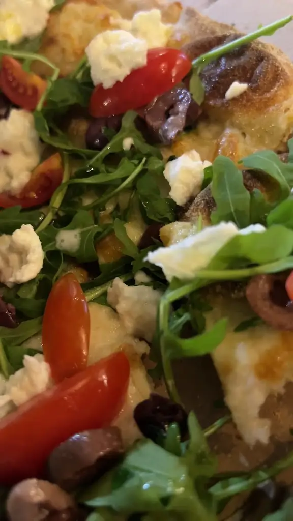 Nour_PinsaMe_Kipséli_review