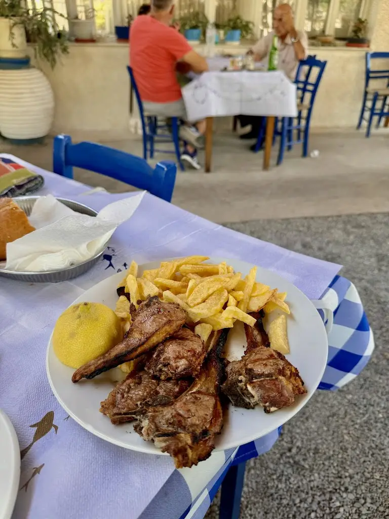 Martina Stifano_Zorbas Restaurant_Kinéta_review