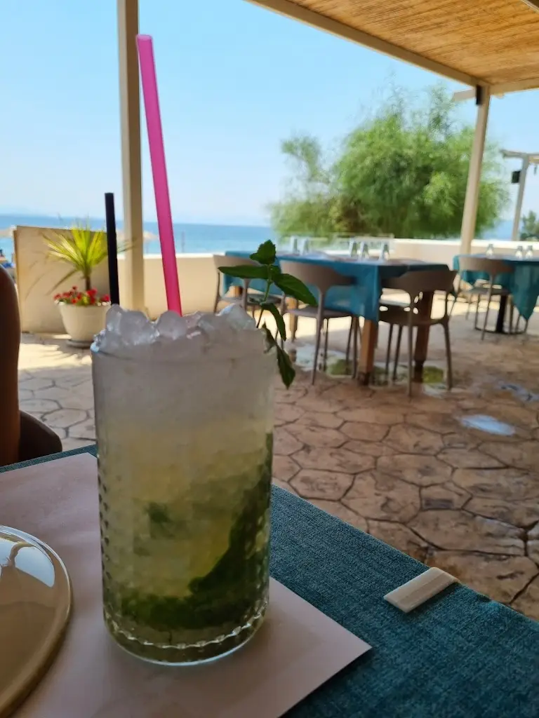 Menü_Λαγουδέρα Beach_Kinéta_Bild_3