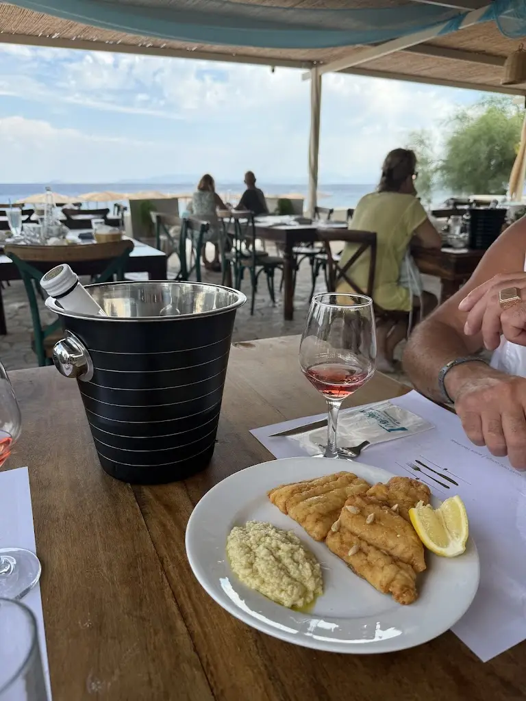 Halyna Lakiza_Λαγουδέρα Beach_Kinéta_Bewertung