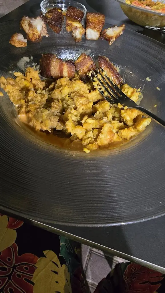 vinny pechy_RESTAURANT TO PARADOSIAKO_Kinéta_review