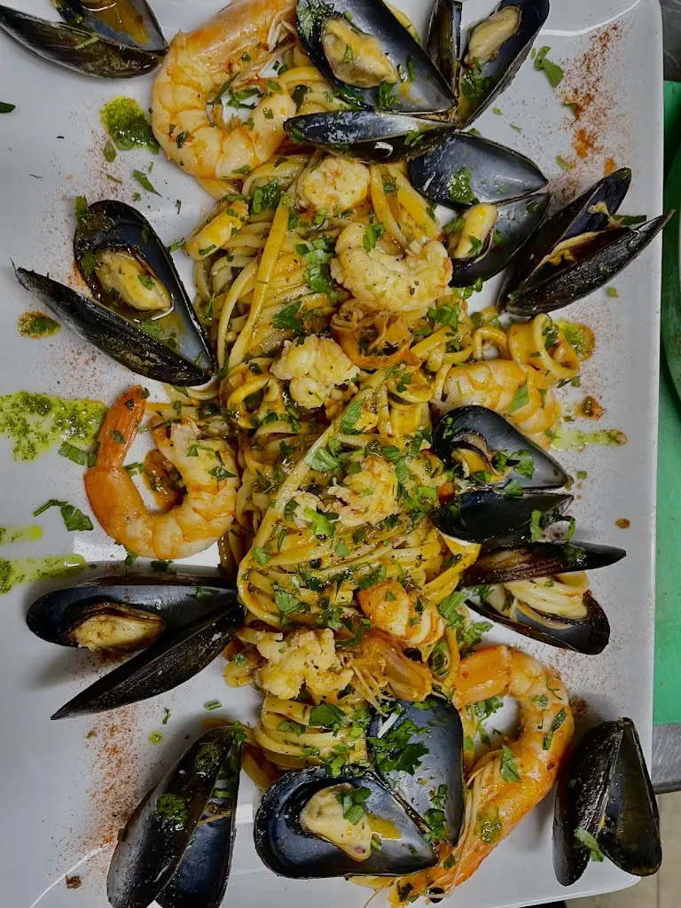 fouskalitsa_Cayo Blanco Beach Bar Kineta_Kinéta_review