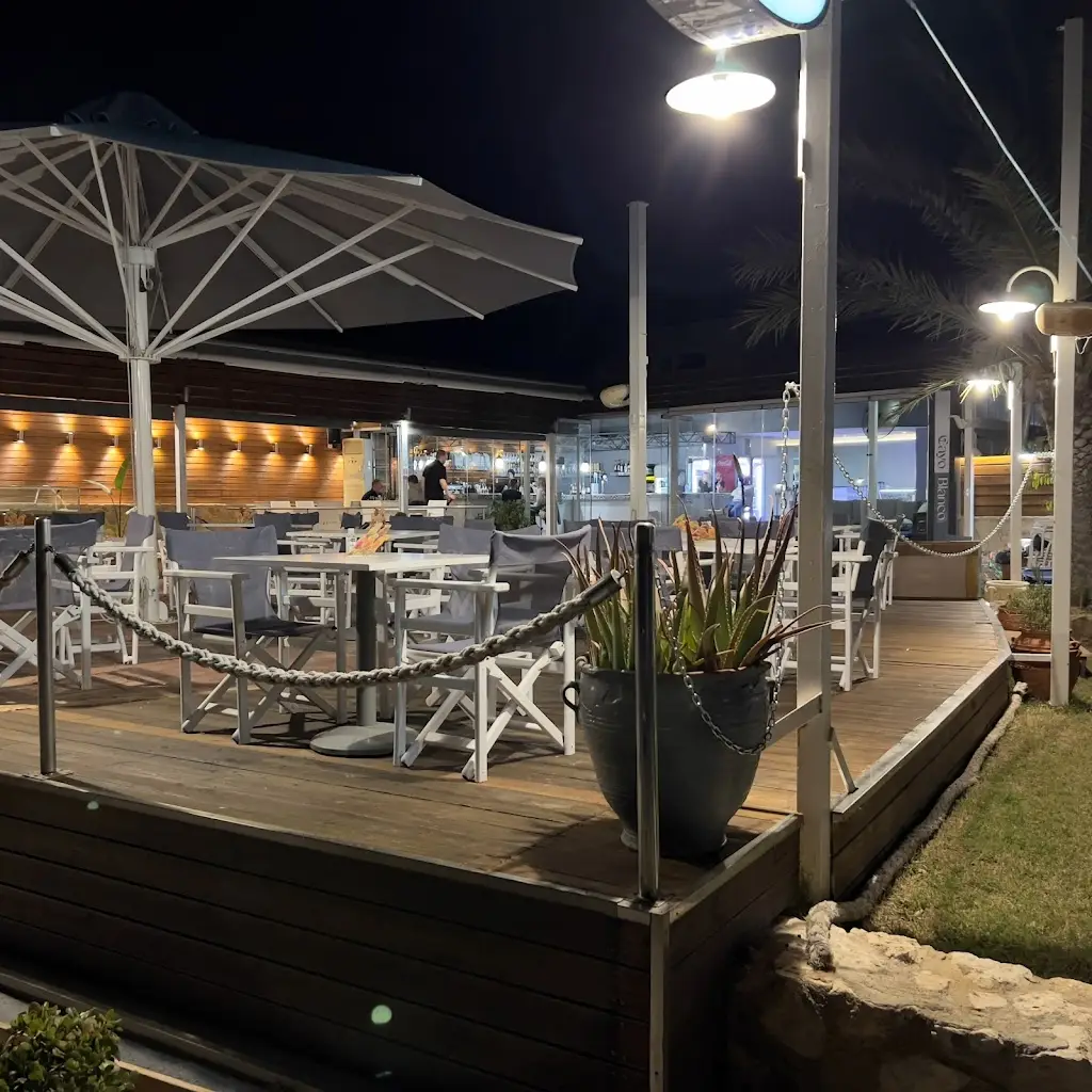 Cayo Blanco Beach Bar Kineta_Kinéta_slider_image_3