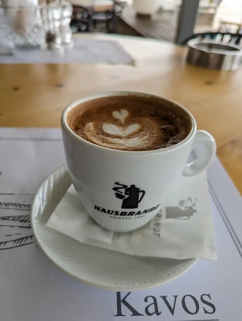 Aleh Veraskouski_Kavos Restaurant Cafe_Kinéta_review