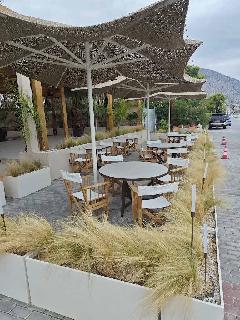 Kavos Restaurant Cafe_Kinéta_slider_image_3