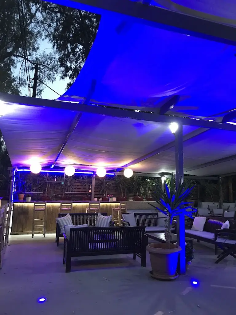 Monty_Μπλε κοχυλι_Kinéta_Bewertung