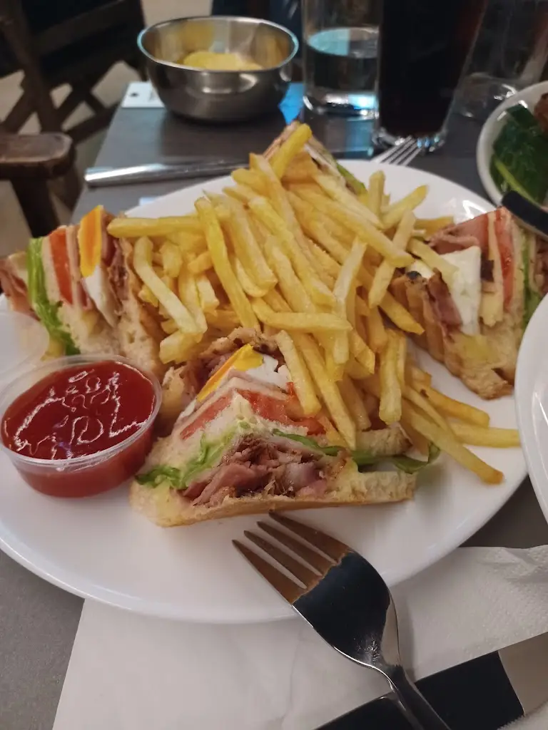 Menu_Loubier Summer Club_Kinéta_image_7