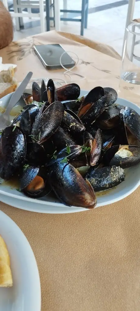 Menü_Καλαμαράκι μεζεδοπωλείο_Koropí_Bild_3