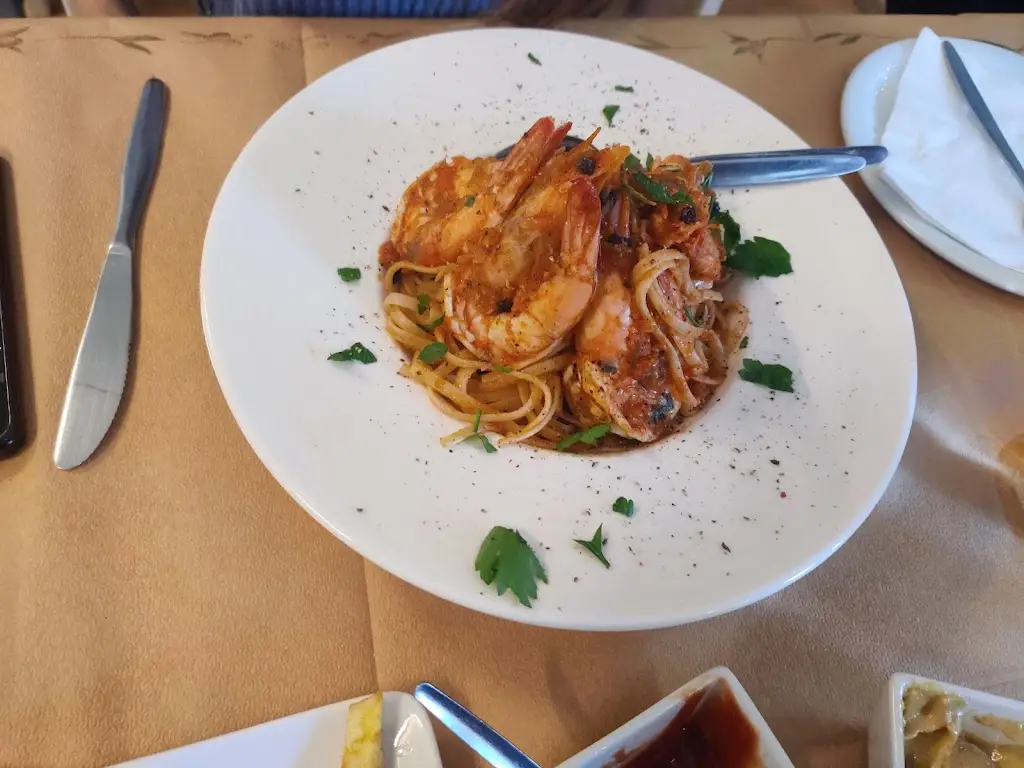 Sebastian Pinzon_Καλαμαράκι μεζεδοπωλείο_Koropí_Bewertung