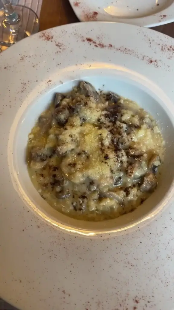 Trattoria Famiglia_Koropí_slider_image_2