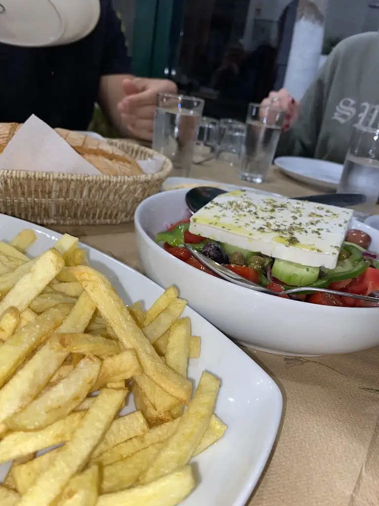 Menu_Ταβέρνα Η Ουσία - Greek Restaurant I Ousia_Koropí_image_4