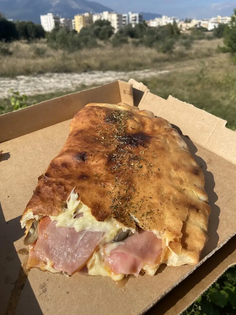 Petros Pontikis_L'Antica_Koropí_Bewertung